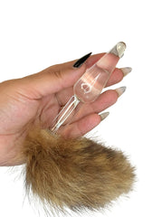 Tell No Tails: Przezroczyste szkło